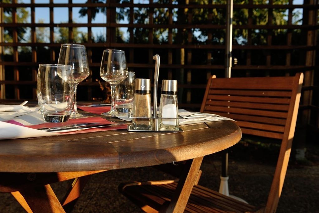 Campanile Toulouse Sesquieres Hotel Restaurant photo