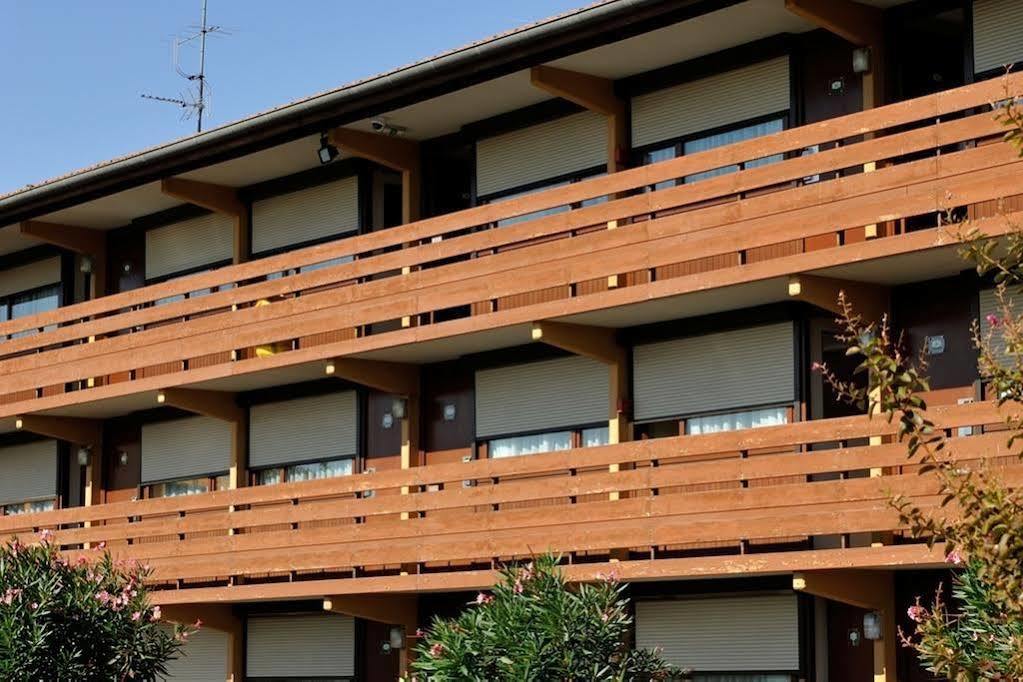 Campanile Toulouse Sesquieres Hotel Exterior photo